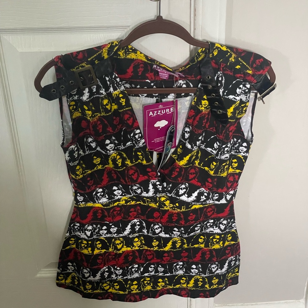 Azzure women V-neck shirt